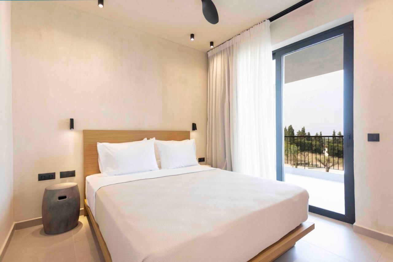 פאליאורי Pnoes Luxury Suites מראה חיצוני תמונה