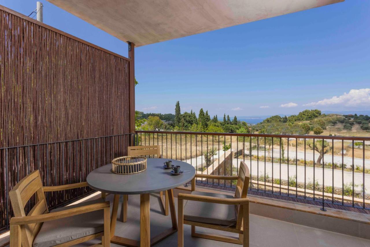 פאליאורי Pnoes Luxury Suites מראה חיצוני תמונה