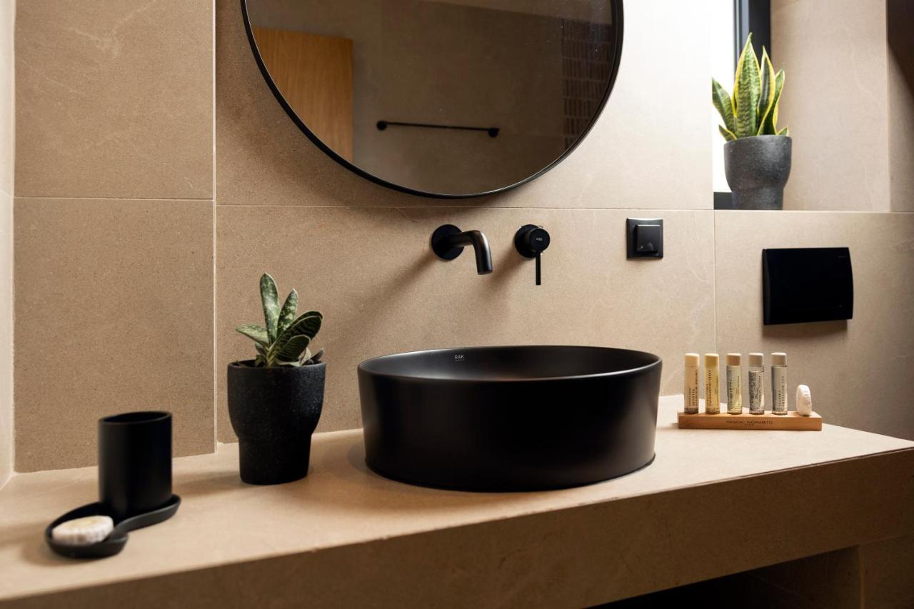 פאליאורי Pnoes Luxury Suites מראה חיצוני תמונה