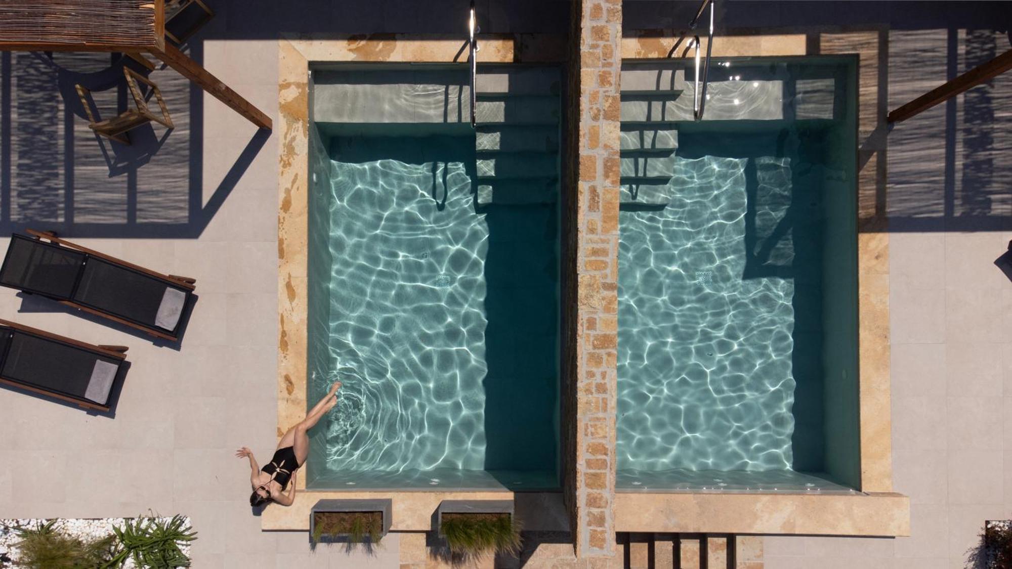 פאליאורי Pnoes Luxury Suites מראה חיצוני תמונה