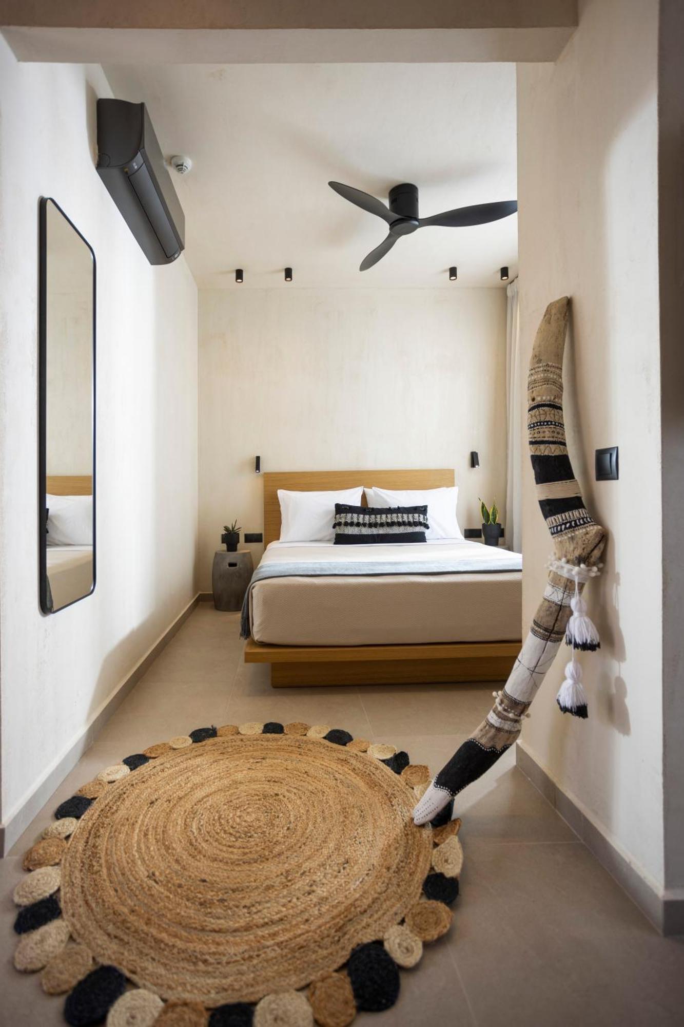פאליאורי Pnoes Luxury Suites מראה חיצוני תמונה
