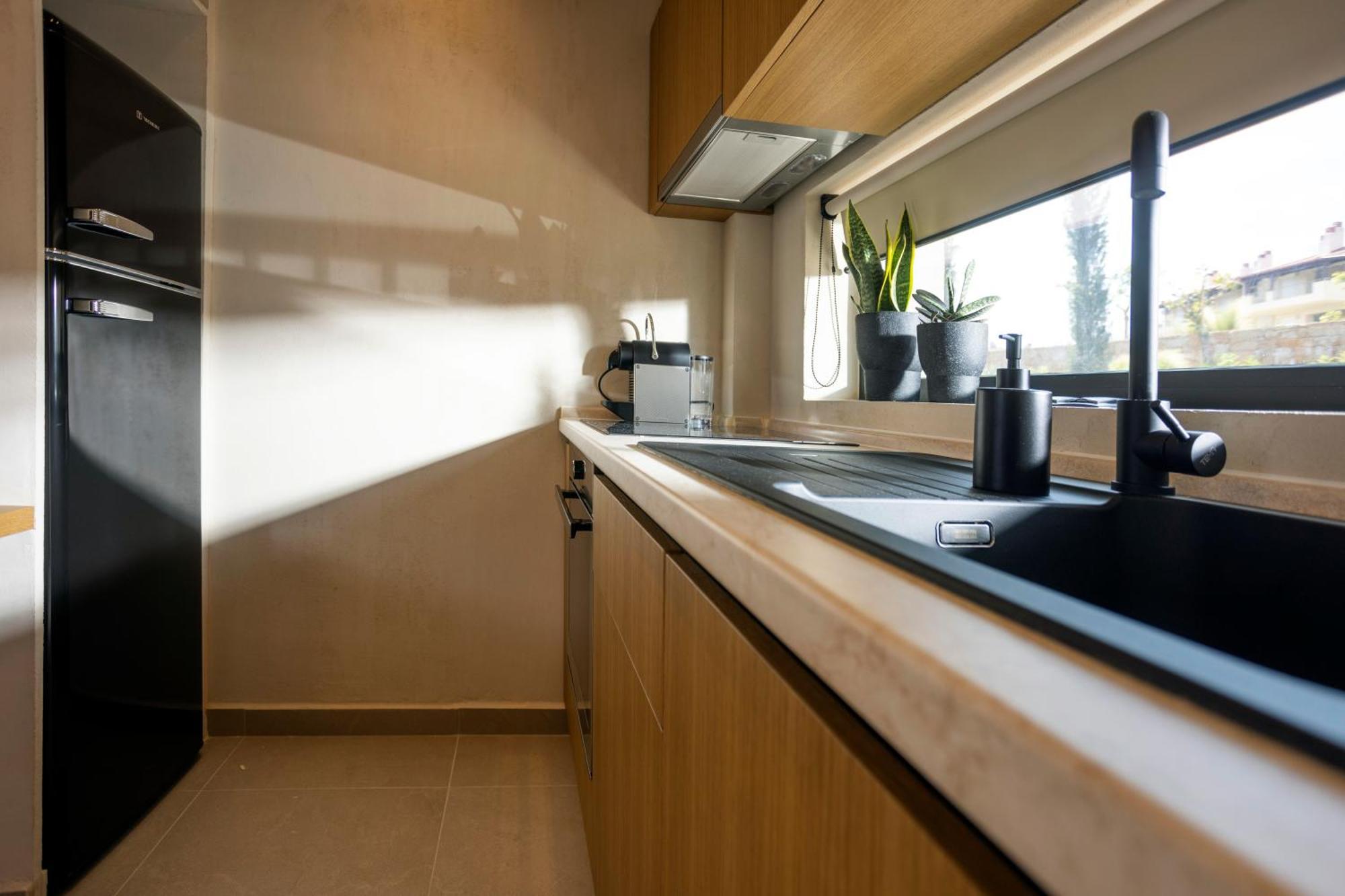 פאליאורי Pnoes Luxury Suites מראה חיצוני תמונה