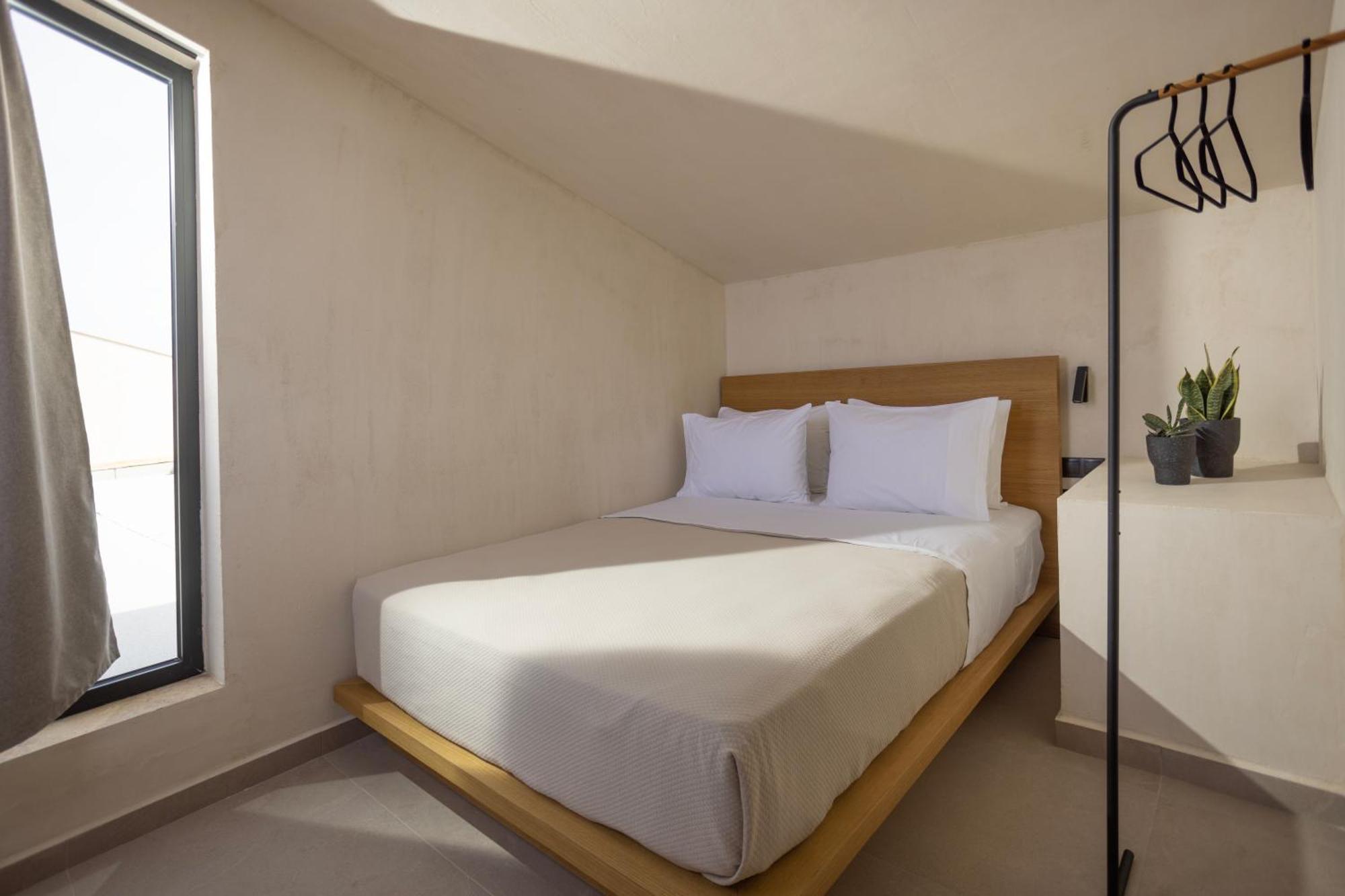 פאליאורי Pnoes Luxury Suites מראה חיצוני תמונה